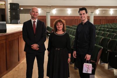 Fotorelacja z koncertu fortepianowego Michała Basisty z okazji 80-lecia Ekonomika