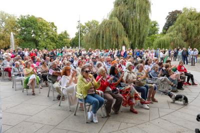 "W krainie uśmiechu" - koncert w Parku im. Miasta Roth