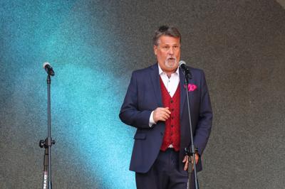 "W krainie uśmiechu" - koncert w Parku im. Miasta Roth