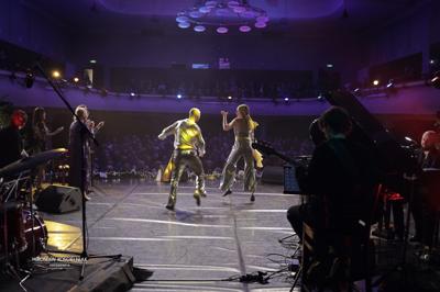 Fotorelacja z Gali Sylwestrowej 2025 w Raciborskim Centrum Kultury