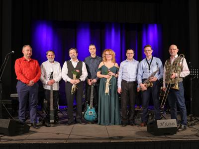 Zespół jazzowy Grupa Bez Nazwy na scenie Domu Kultury "Strzecha"