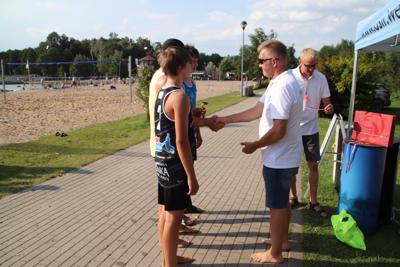 Rodzinny turniej siatkówki plażowej