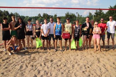Rodzinny turniej siatkówki plażowej