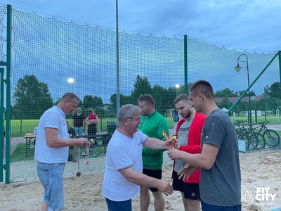 Noc Sportowa - Turniej Trójek Siatkarskich