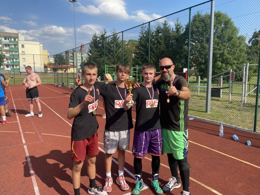 Zwycięzcy V Orlikowego Turnieju Streetball