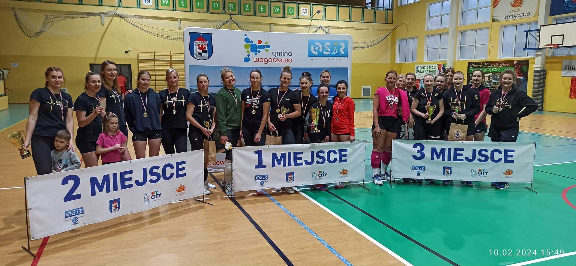 Najlepsze trzy drużyny turnieju walentynkowego