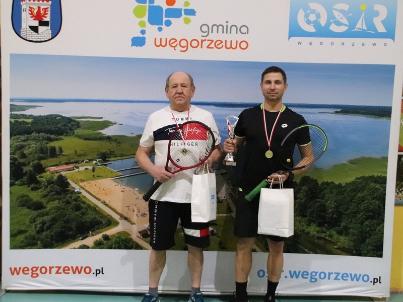 Zwycięzcy ligi tenisa ziemnego w deblu