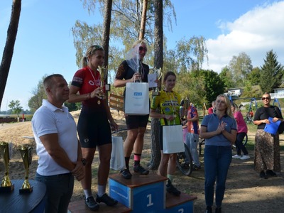 Podium kobiet w kategorii profii cyklocross 2024