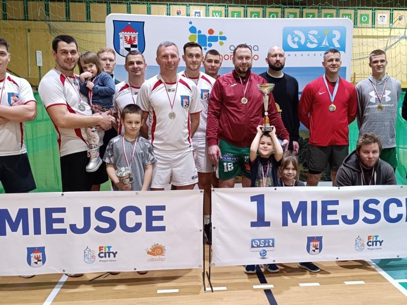 Zwycięskie drużyny Zimowego Turnieju Siatkówki Mężczyzn 2025