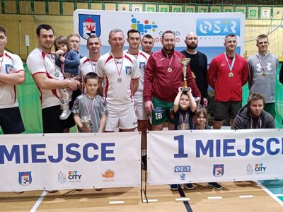 Zwycięskie drużyny Zimowego Turnieju Siatkówki Mężczyzn 2025
