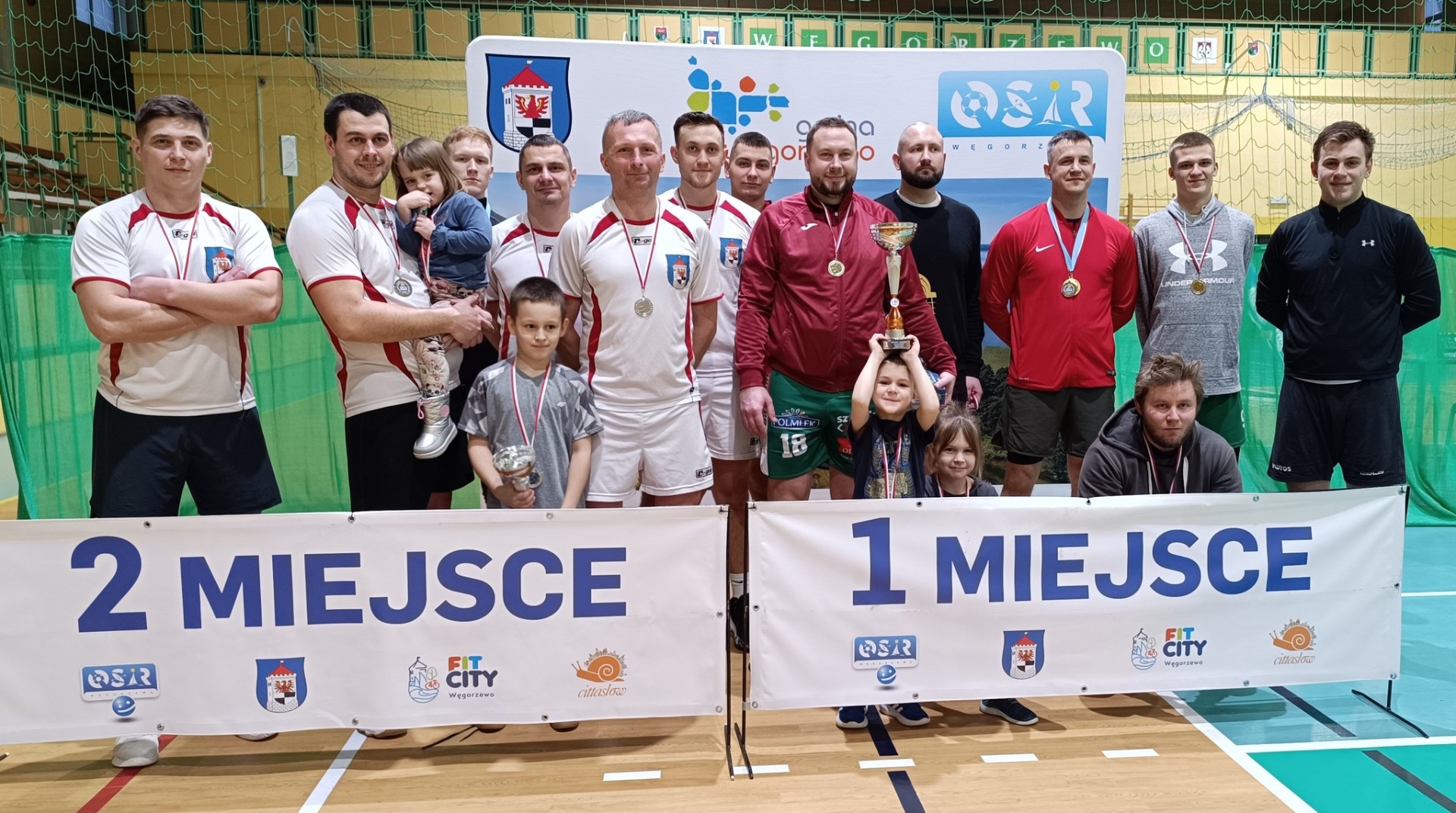 Zwycięskie drużyny Zimowego Turnieju Siatkówki Mężczyzn 2025