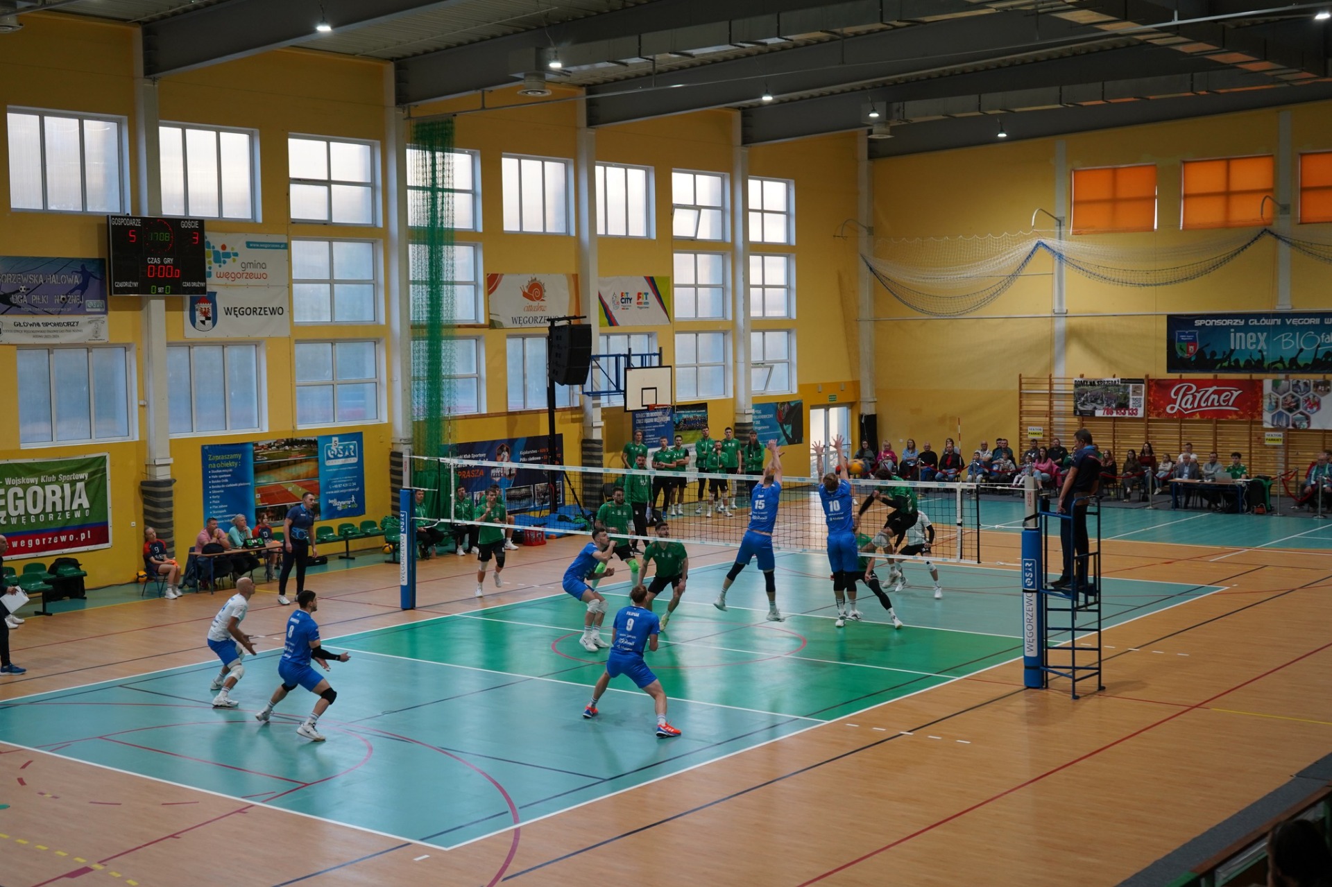 Mecz siatkówki w Węgorzewie