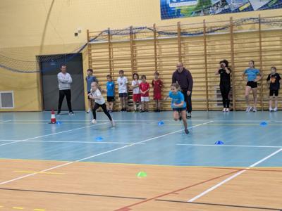 uczestnicy festynu lekkoatletycznego