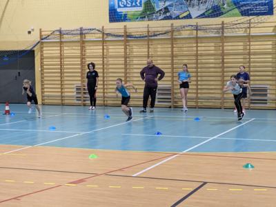 uczestnicy festynu lekkoatletycznego