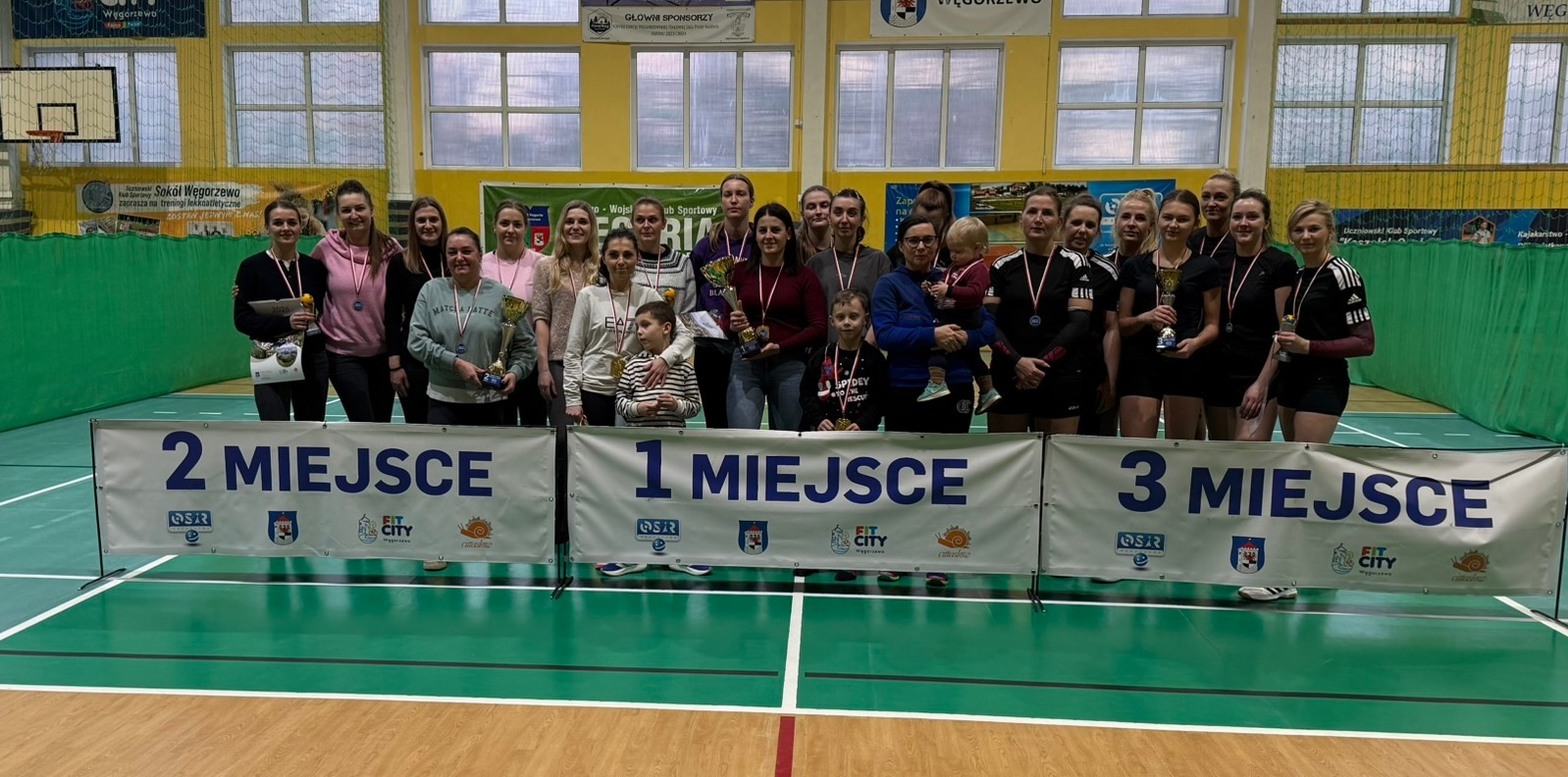 trzy najlepsze drużyny turnieju 