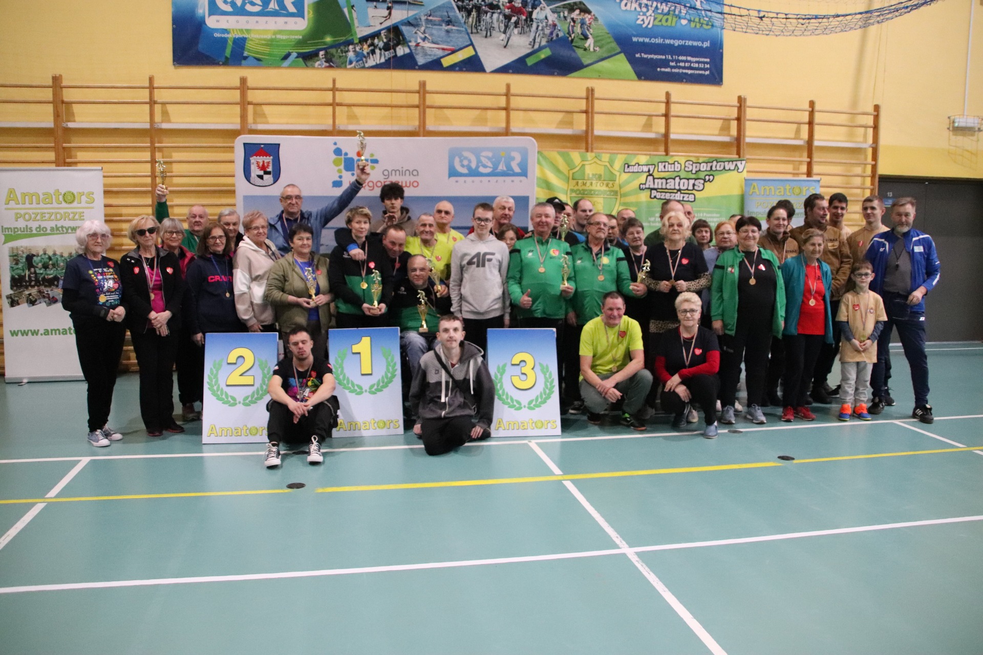 Zdjęcie grupowe Integracyjnego Turnieju Bocci w ramach 34 WOŚP