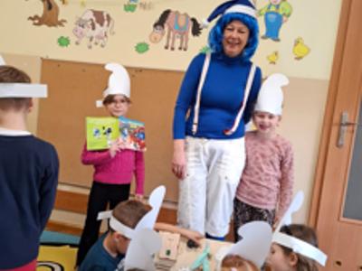 Dzieci podczas zajęć
