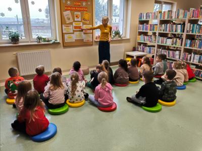 Dzieci podczas zajęć