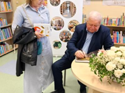 Marian Dziędziel i publiczność