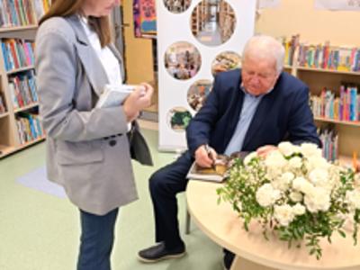 Marian Dziędziel i publiczność