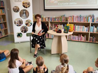 XXIV Ogólnopolski Tydzień Czytania Dzieciom. Dzień 1 - Czytający i dzieci
