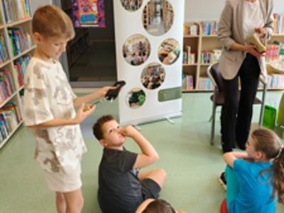 XXIV Ogólnopolski Tydzień Czytania Dzieciom. Dzień 4 - Czytający i dzieci