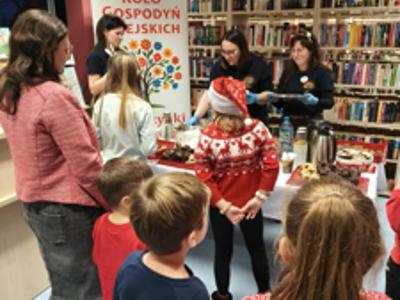 Rozświetlenie Gminnej Choinki - KGW Katarzynki