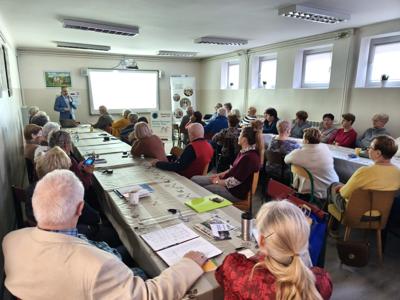  „Tułacze dzieci” – wykład dr. Pawła Głuszka dla studentów GUTW