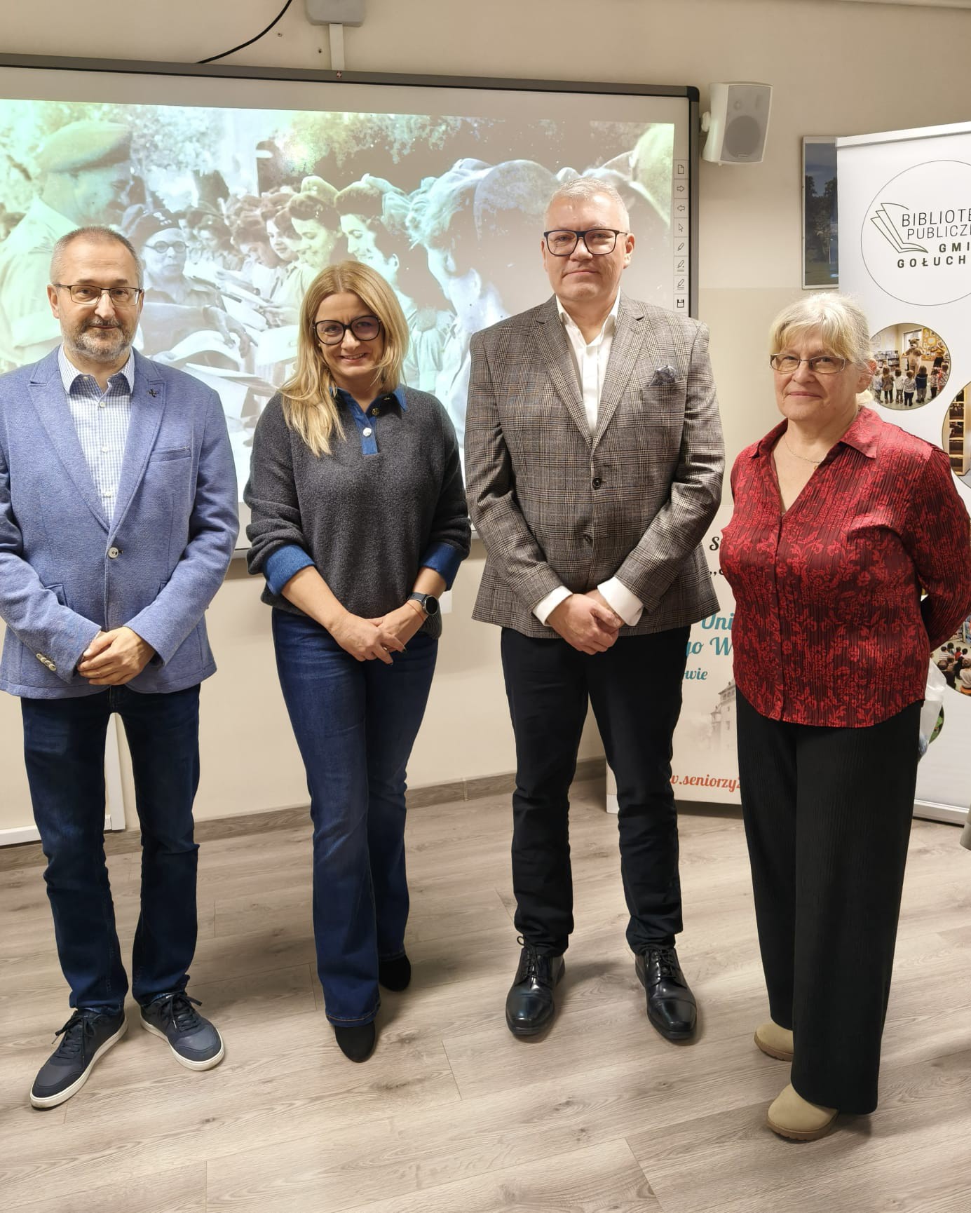  „Tułacze dzieci” – wykład dr. Pawła Głuszka dla studentów GUTW