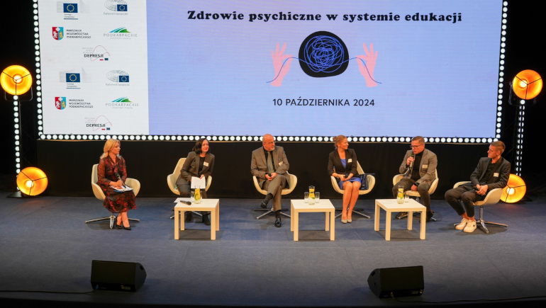 MINIATURA_KONFERENCJA