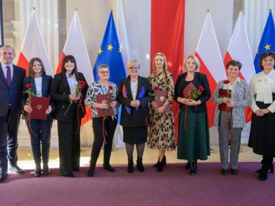 Wyróżnienie_dla_pracowników_służb_społecznych_miniatura