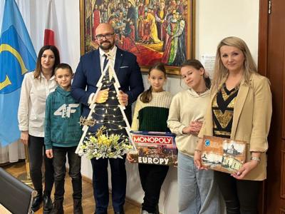 MINIATURA_DZIECI_Z_ŻYCZENIAMI