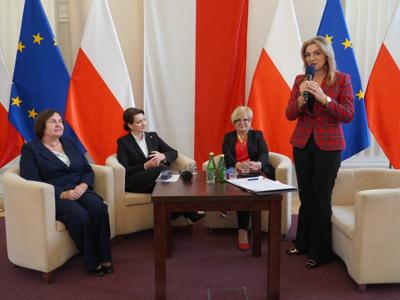 PODKARPACKIE FORUM RAD SENIORÓW