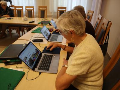 SENIORZY AKTYWNIE I Z PASJĄ