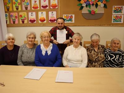 SENIORZY AKTYWNIE I Z PASJĄ