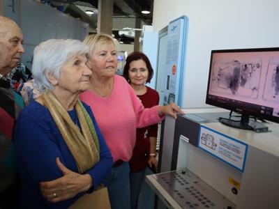 SENIORZY W PODKARPACKIM CENTRUM NAUKI ŁUKASIEWICZA