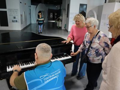 SENIORZY W PODKARPACKIM CENTRUM NAUKI ŁUKASIEWICZA