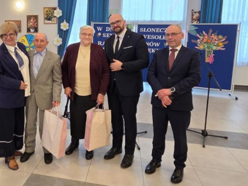 MINIATURA_DZIEŃ_SENIORA