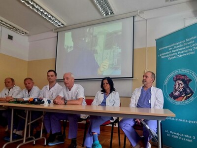 Na zdjęciu od lewej dr  Janusz Rzeźniczak, dr Marek Słomczyński, lek. Michał Guliński, dr Andrzej Bolewski, dr Ewa Wilczyńska, dr Artur Fuglewicz