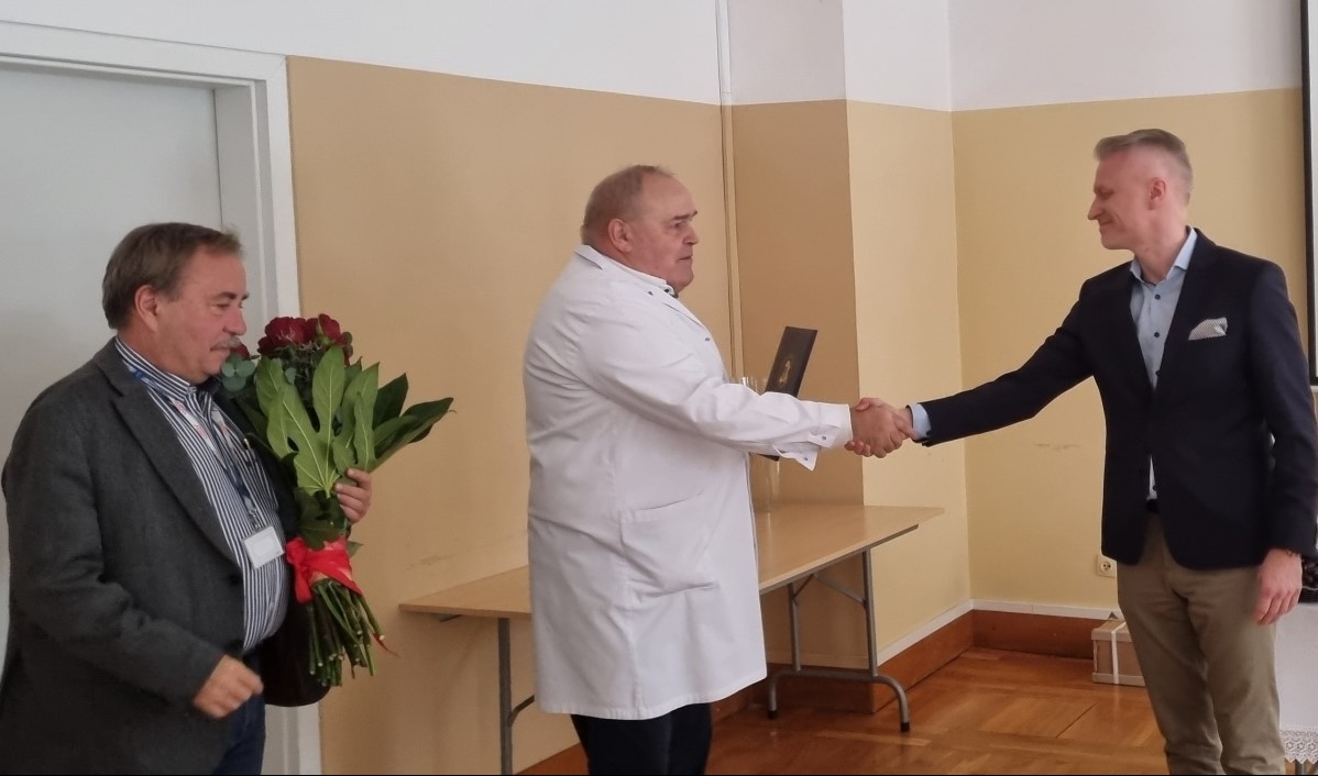 zdjęcie z spotkania pożegnalnego Zastępcy Dyrektora Macieja Sobkowskiego