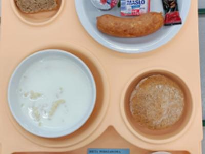 Posiłek na dzień 12.05.2025 roku - śniadanie dieta podstawowa.