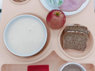 Posiłek na dzień 22.05.2025 roku - śniadanie dieta cukrzycowa- -dieta z ograniczeniem łatwo przyswajalnych węglowodanów.