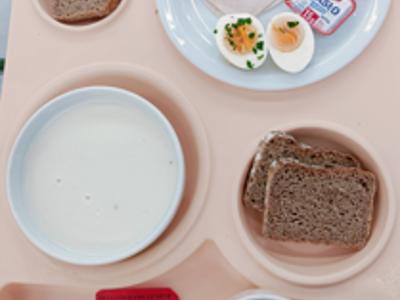 Posiłek na dzień 19.05.2025 roku - śniadanie dieta cukrzycowa - dieta z ograniczeniem łatwo przyswajalnych węglowodanów.