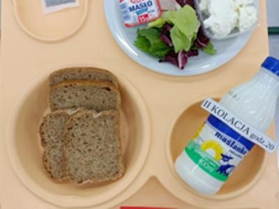 Posilek na dzień 04.05.2025 roku - kolacja dieta cukrzycowa - dieta z ograniczeniem łatwo przyswajalnych węglowodanów.