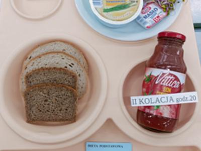 Posiłek na dzień 18.06.2025 roku - kolacja dieta podstawowa.