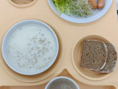 Posiłek na dzień 18.08.2025 roku - śniadanie dieta cukrzycowa - dieta z ograniczeniem łatwo przyswajalnych węglowodanów.