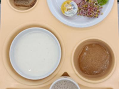 Posiłek na dzień 13.10.2025 roku - śniadanie dieta podstawowa.