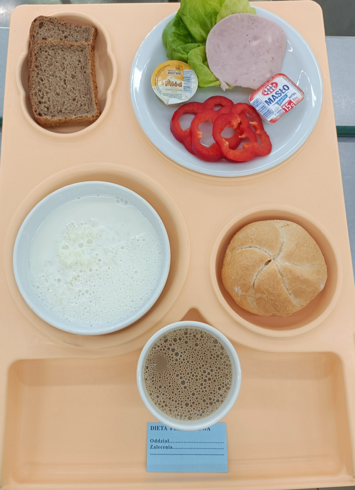 Posiłek na dzień 21.10.2025 roku - śniadanie dieta podstawowa.