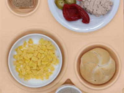 Posiłek na dzień 28.10.2025 roku - śniadanie dieta podstawowa.