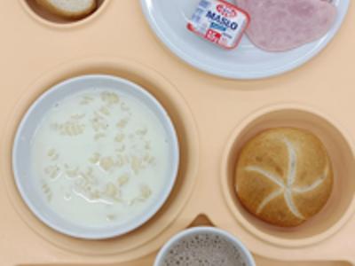 Posiłek na dzień 05.11.2025 roku - śniadanie dieta łatwostrawna bogatobiałkowa.